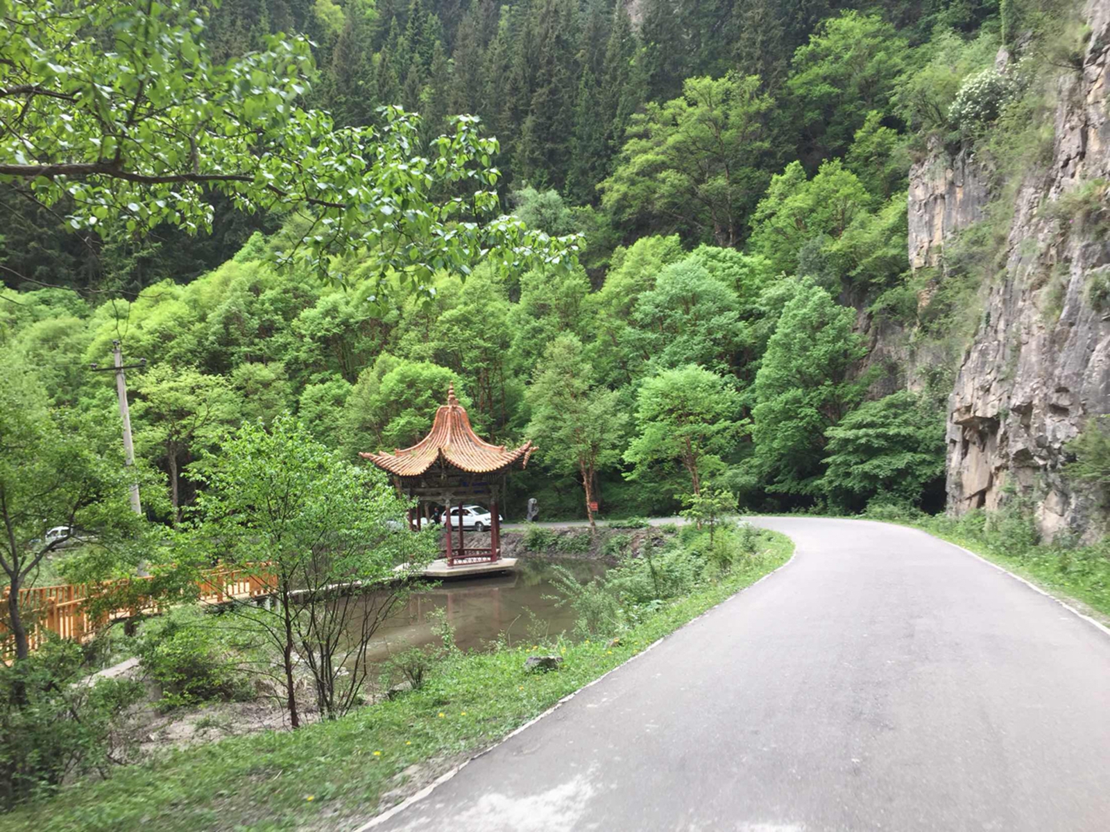 data-lemmaid="3703858">永登县 /a>旅游吐鲁沟国家森林公园地处甘肃