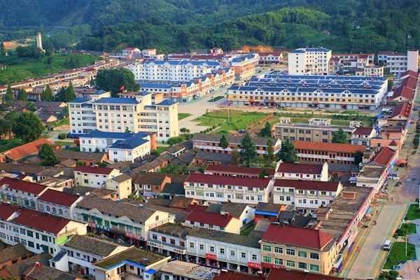  p data-id="gnx3z74zmr">诸佛庵镇,隶属于安徽省六安市霍山县,地处 a