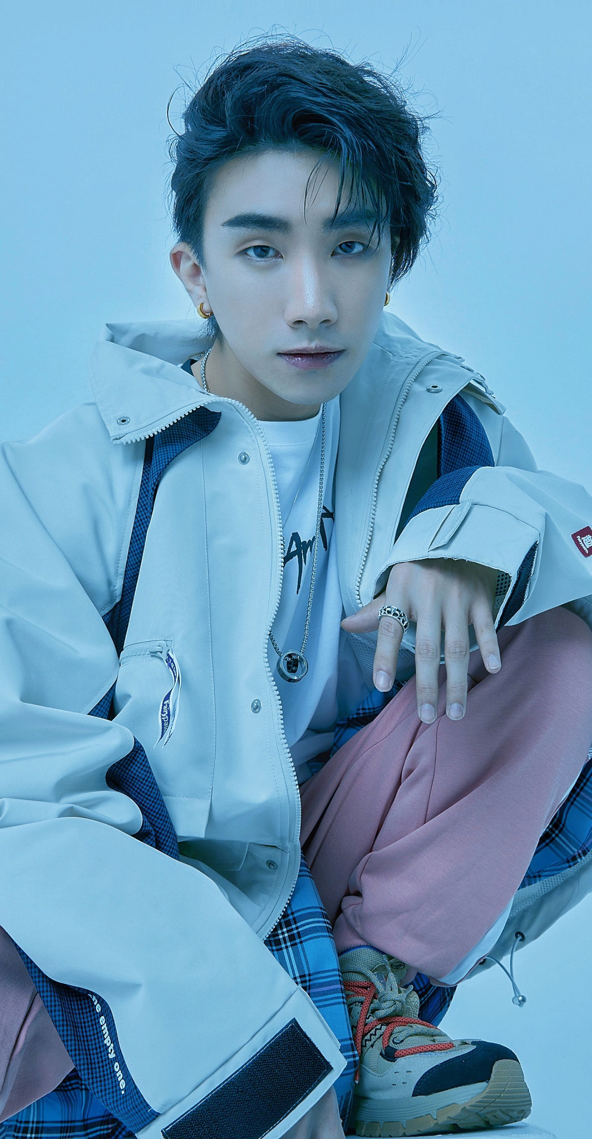 g(张思源),1994年9月16日出生于山西省运城市,毕业于吉林动画学院