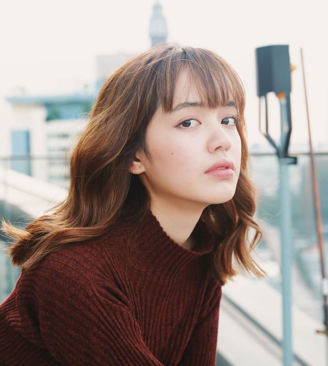  p>普洛派琳·唐普莱坡恩(ploy / pigkaploy),1998年3月4日出生于泰国