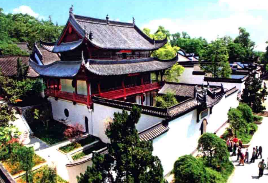  p data-id="gnb885dc18">李白纪念馆,位于安徽省马鞍山市雨山区采石