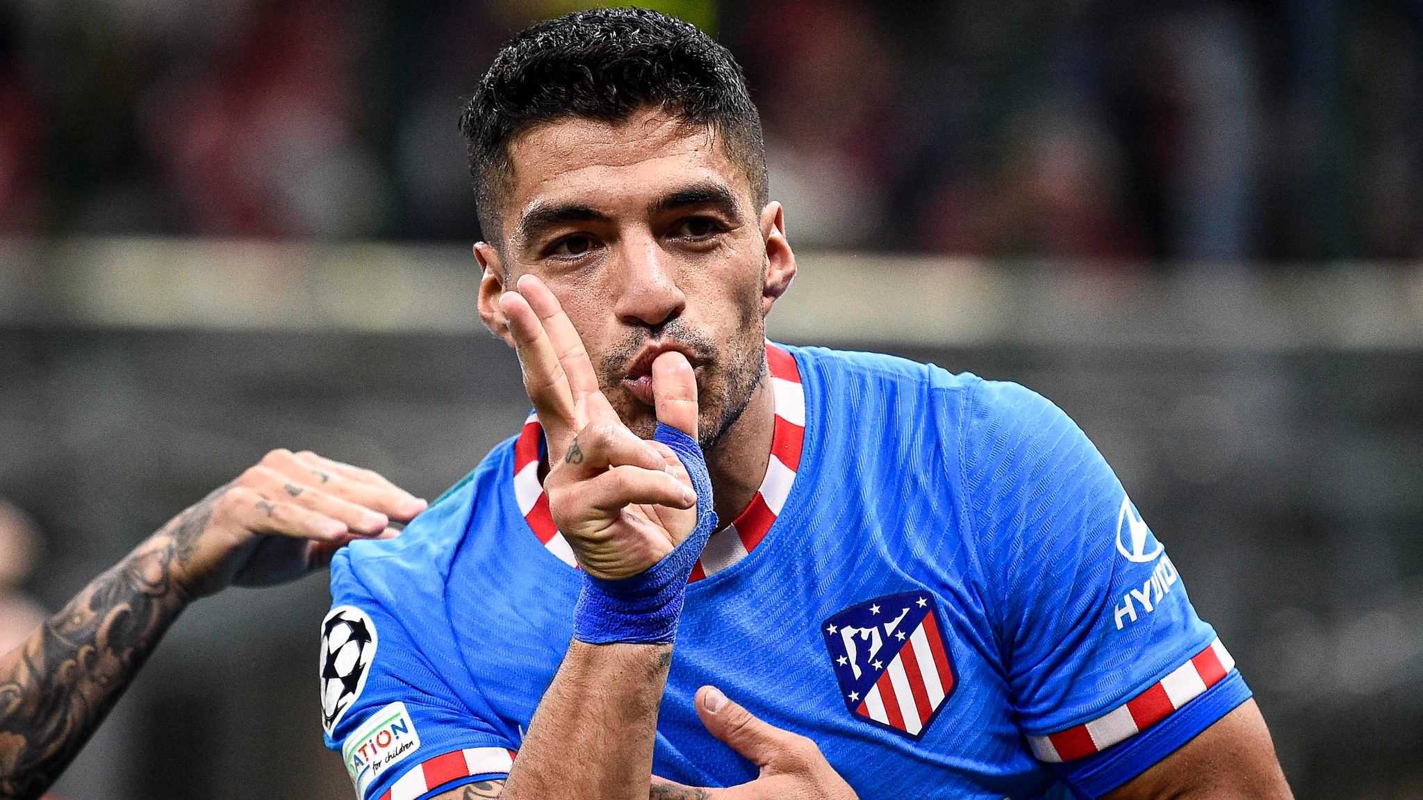  p> b>路易斯·苏亚雷斯 /b>(luis suárez),全名 b>路易斯·阿尔韦托