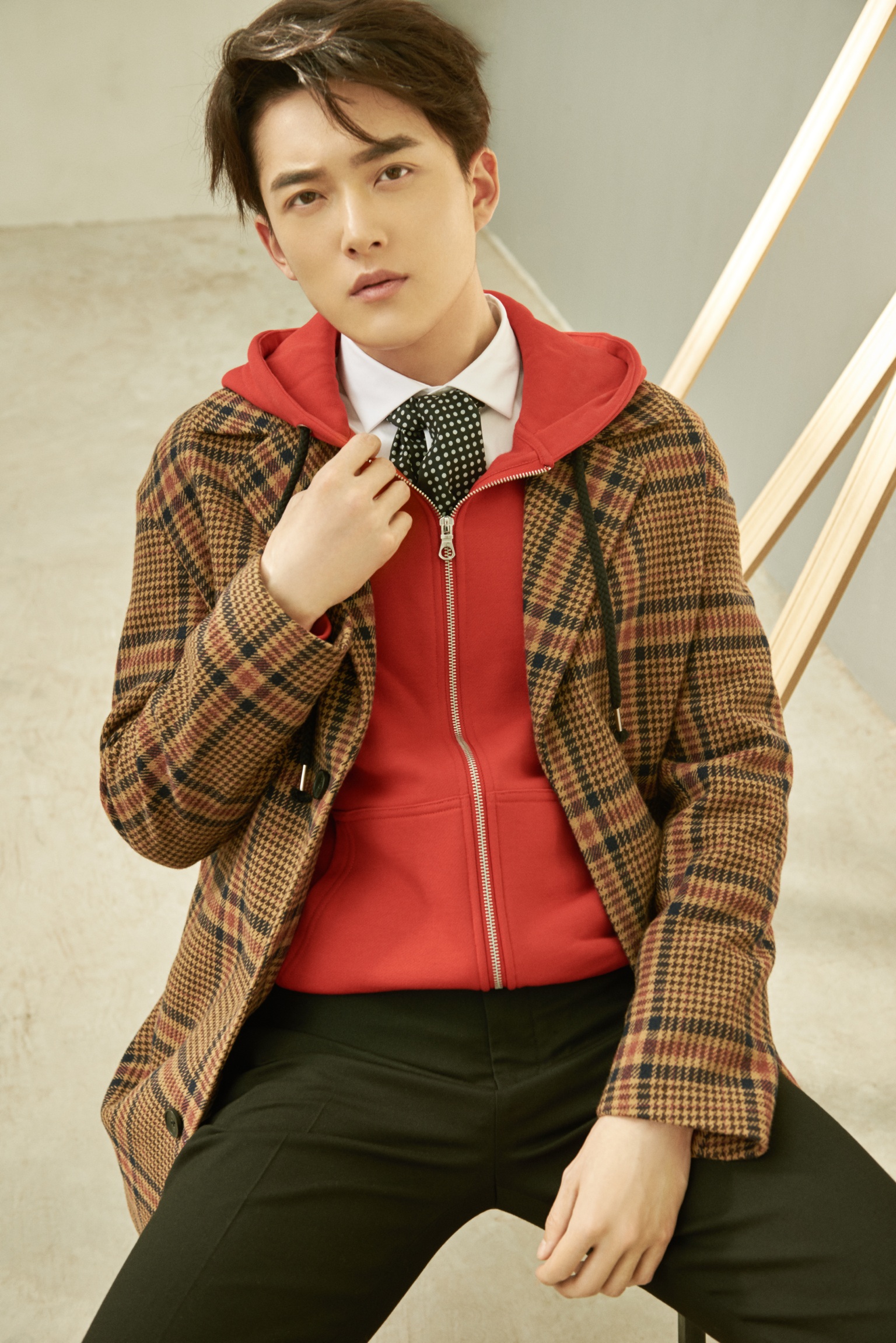 ">芮伟航,1989年11月17日出生于辽宁省丹东市元宝区,中国内地男演员