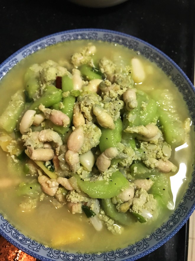  p>豆丹烧丝瓜,连云港灌云特色美食. /p>