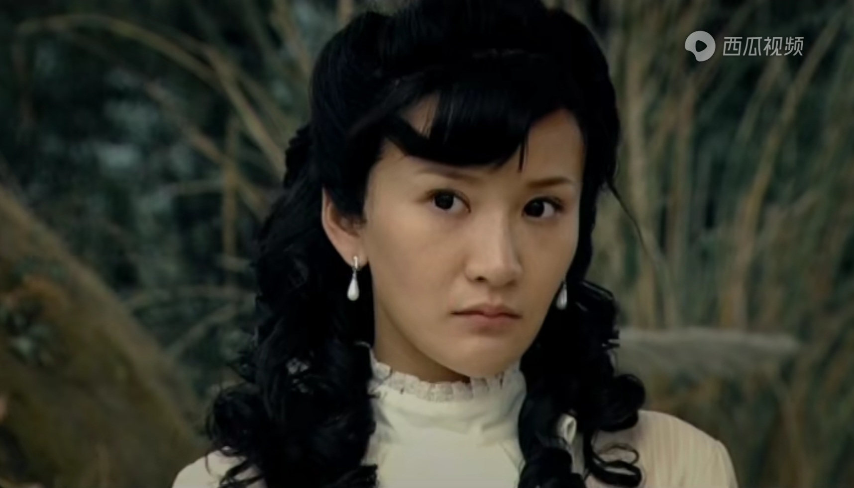 电视剧《爱在战火纷飞时》中的女主角,由演员付瑶饰演