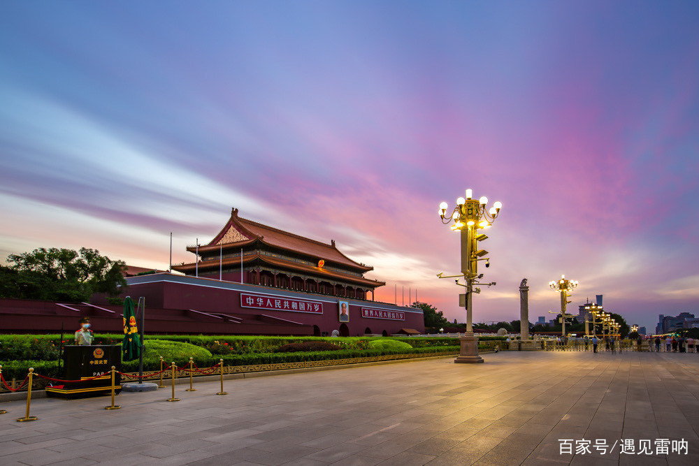 天安门广场的早晨_百科TA说