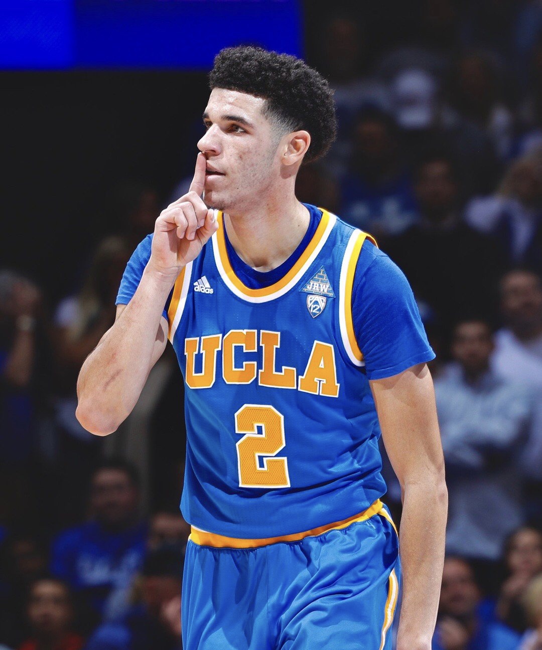  p>朗佐·鲍尔(lonzo ball),1997年10月27日出生于 a target="_blank"