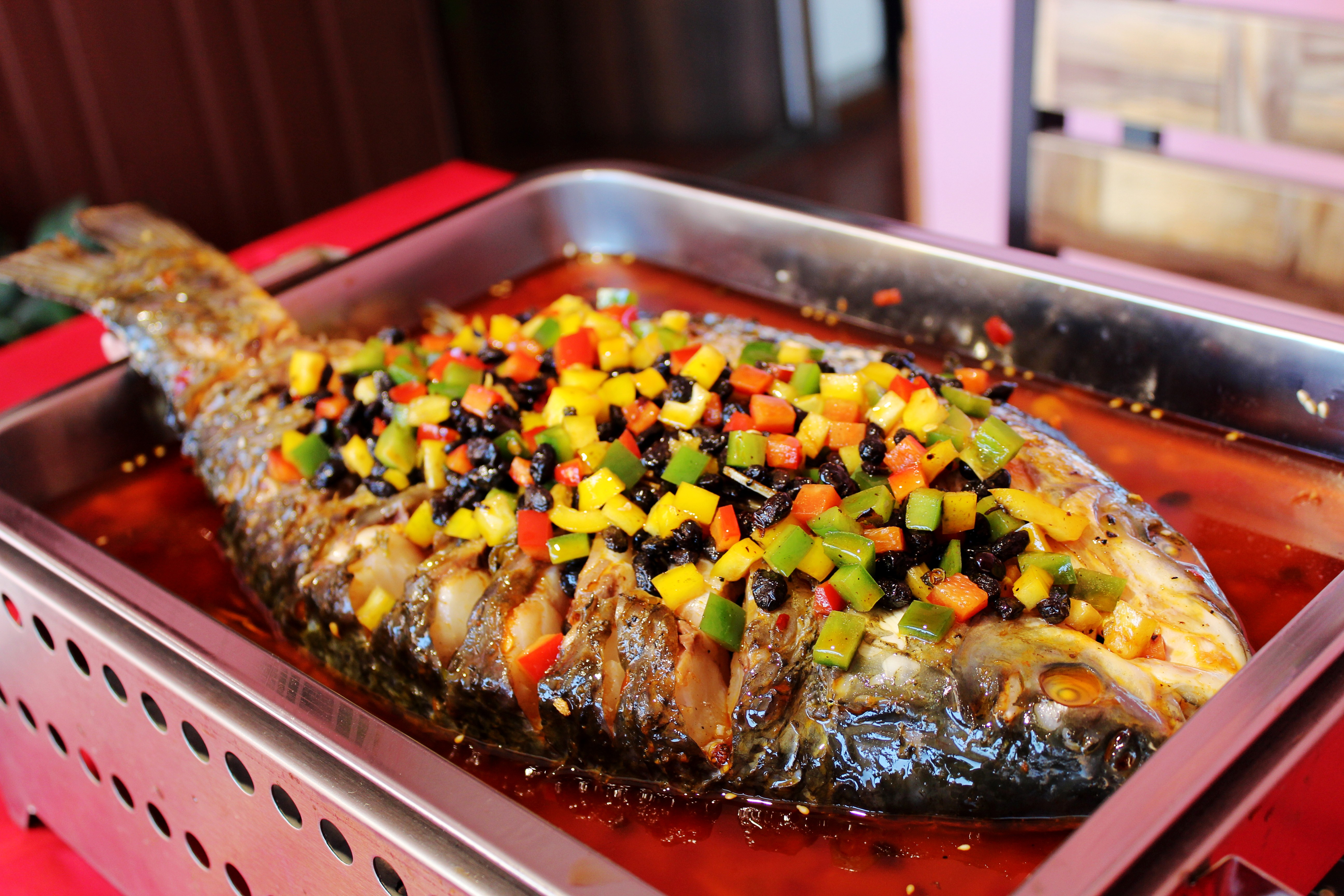  p data-id="go00iryf8f">巫山烤鱼是一种发源于巫山的特色美食,流传