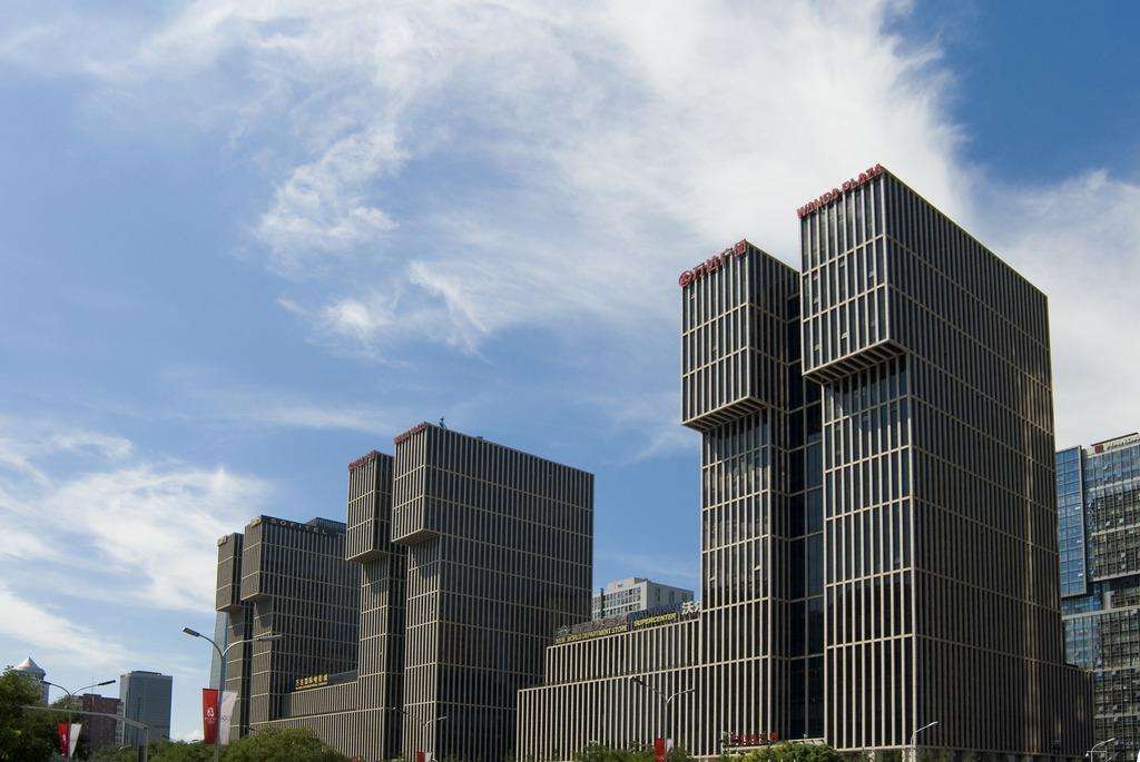  p data-id="gnhdlozd60">北京朝阳万达广场位于 a target="_blank"