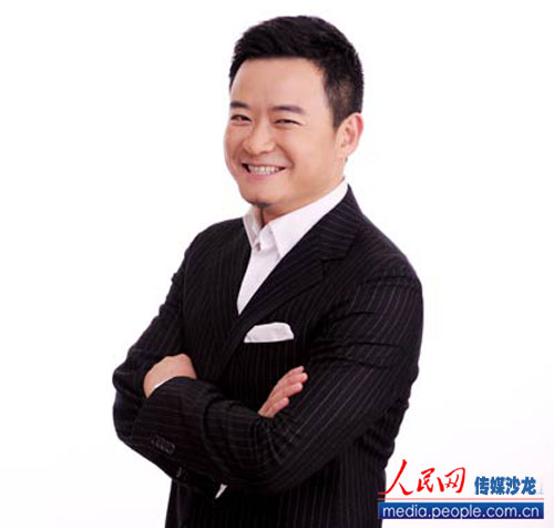  p>李佳明,1975年10月10日出生于新疆库尔勒,中共党员,中央广播电视总