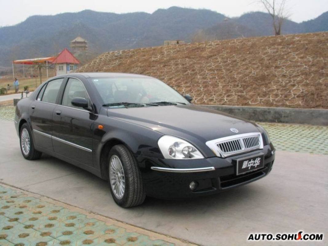  p>2004年12月15日,由华晨中华汽车有限公司全力打造的"尊驰"系列轿车