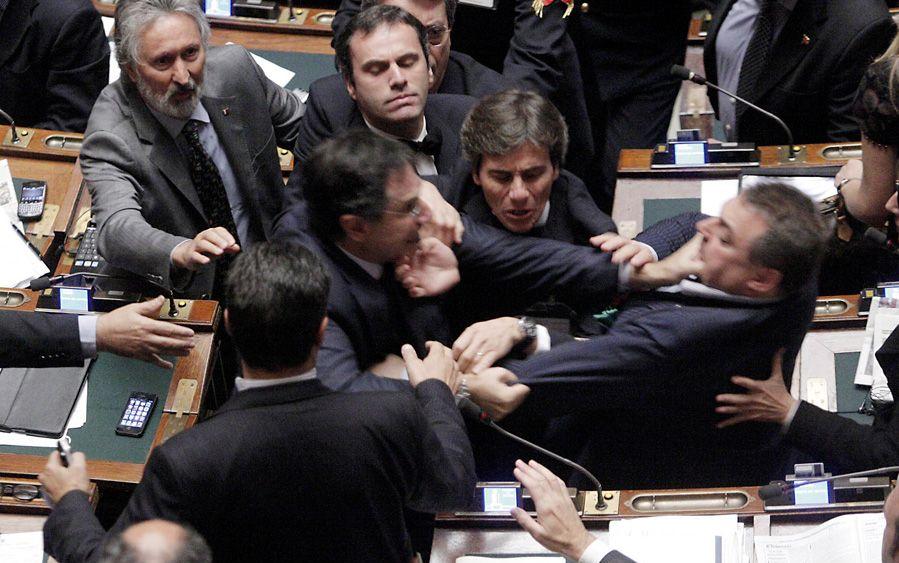 " data-lemmaid="4867332">民意代表 /a>间进行和平政治角力的场所,故