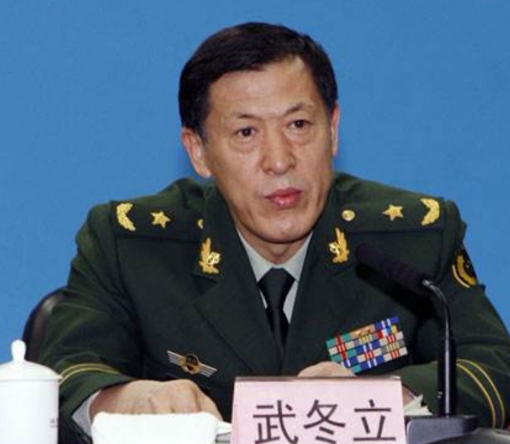 汉族,1956年11月生,北京市人,中共党员,中央党校研究生学历,武警少将