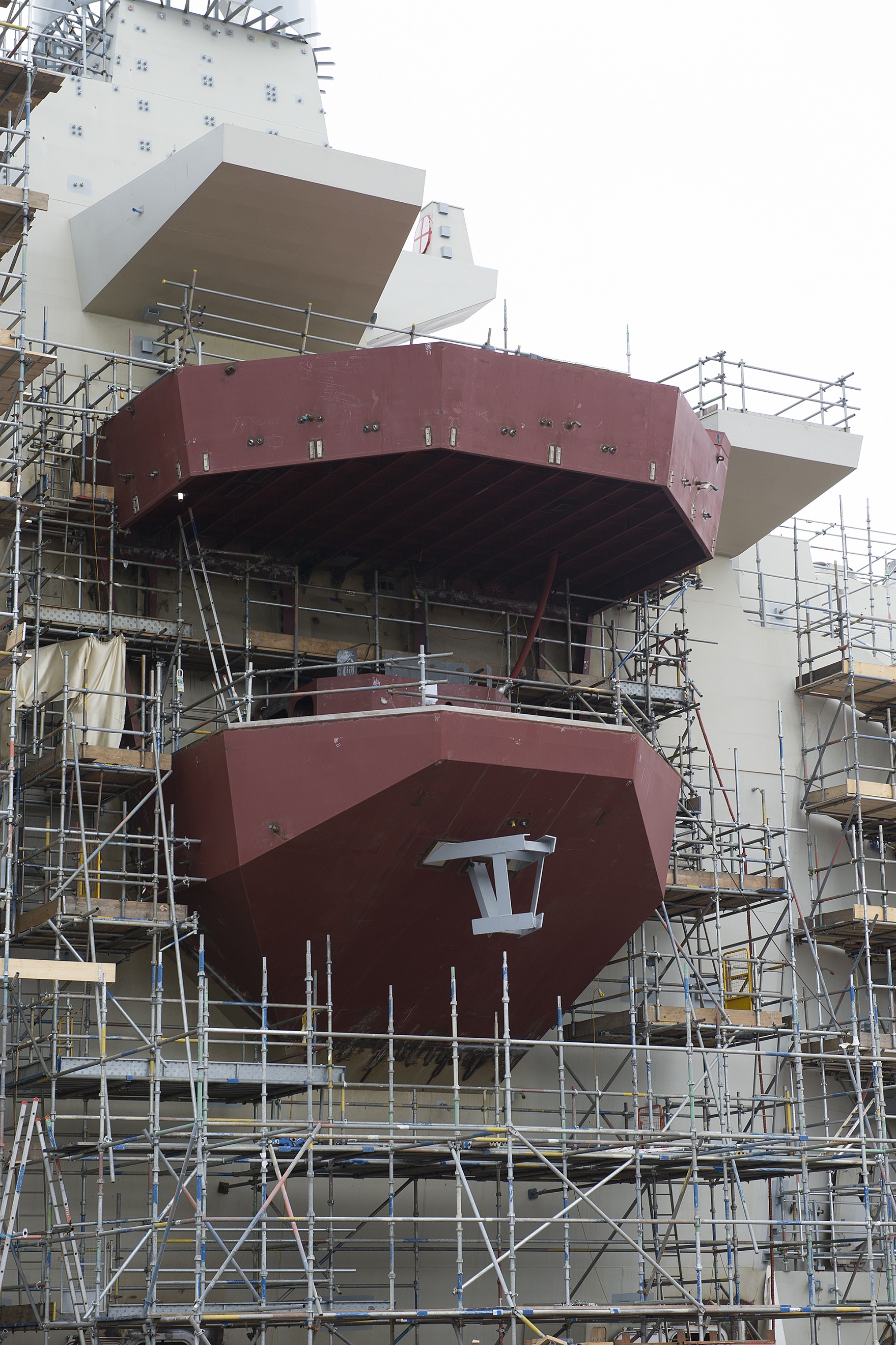 queen elizabeth class aircraft carrier