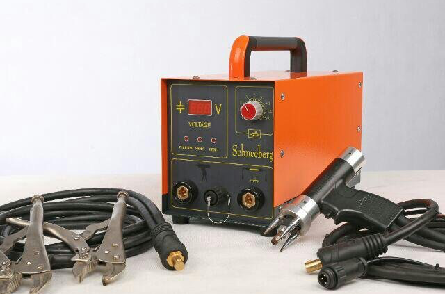  p>螺柱焊机是指把金属螺柱或类似零件,经过瞬间加压和放电,将整个