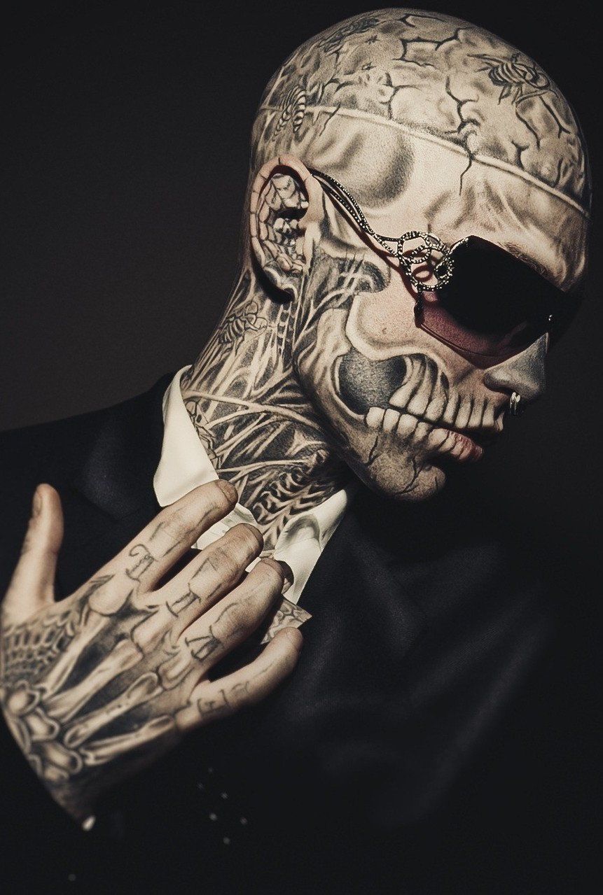  p>瑞克·格内斯特(rick genest,1985年8月7日—2018年8月1日),出生于