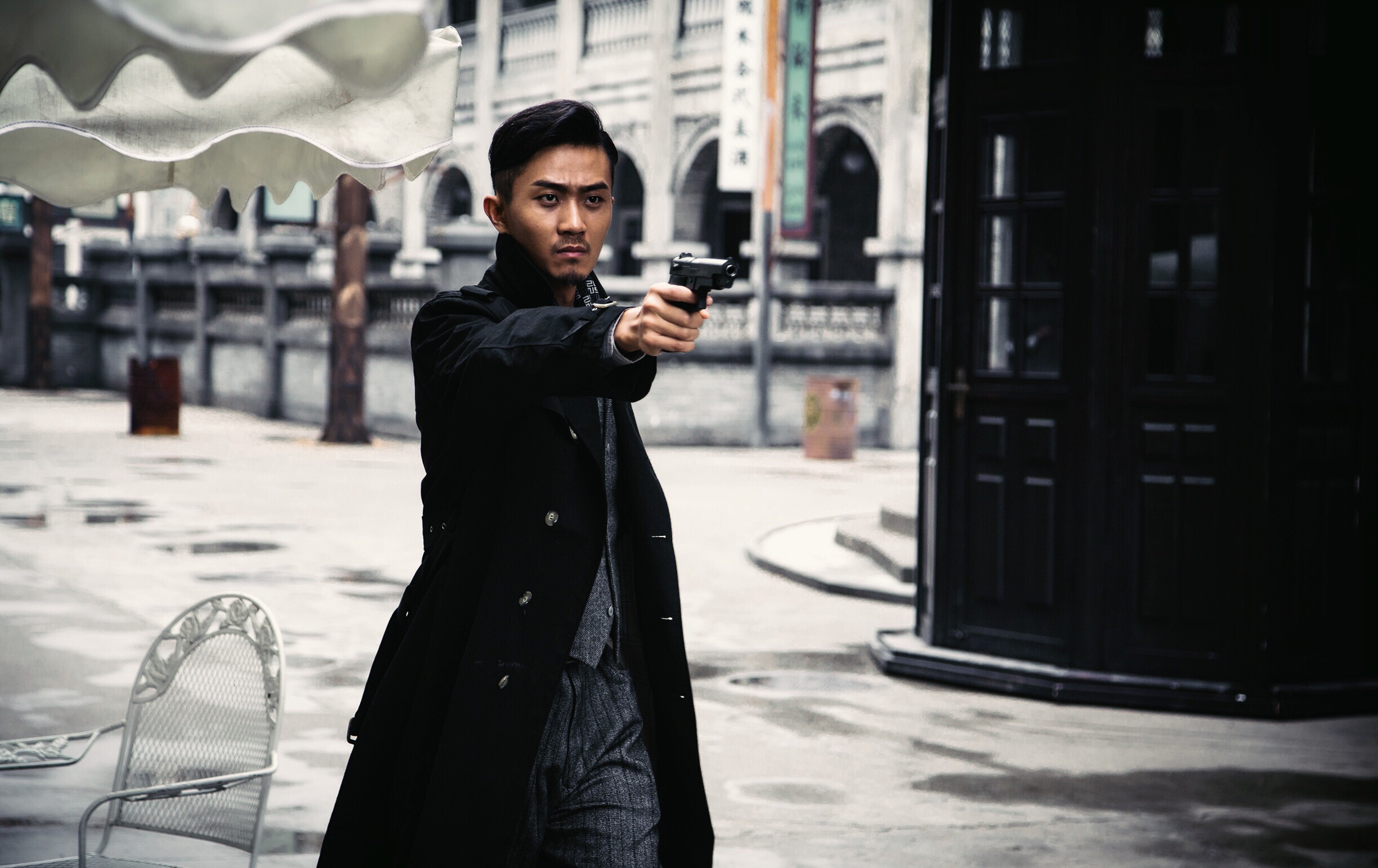 学院,主要作品有《 a target="_blank" href="/item/刺蝶/7775223"