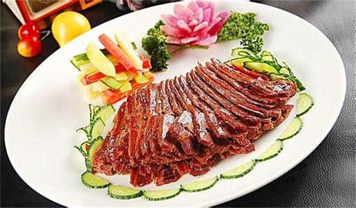  p>肉桂烹驴肉是一道菜品,制作原料有肉桂,驴肉,黄瓜等. /p>