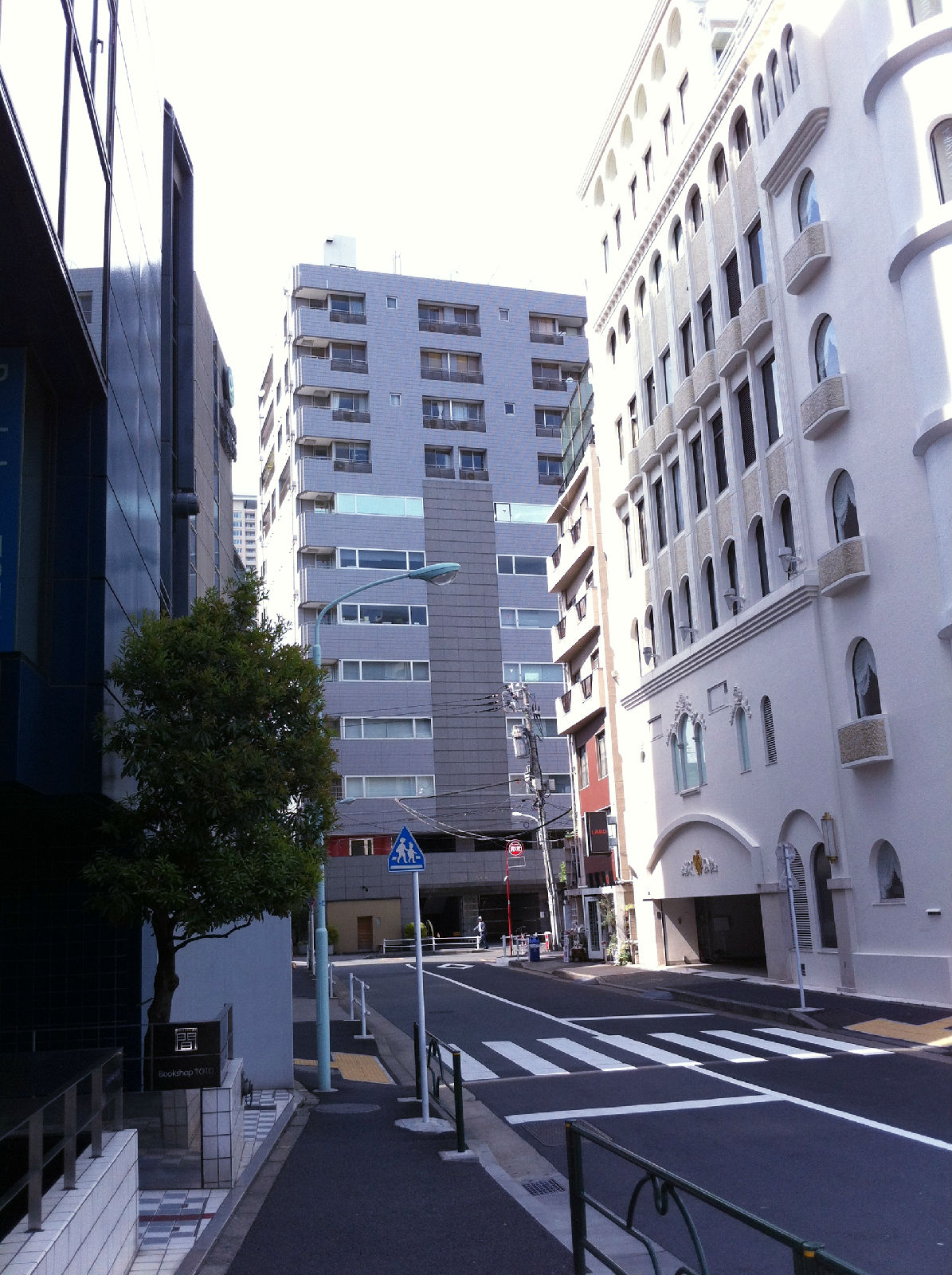  p>1998年在东京都港区成立的一家日本的艺能事务所,是专门管理女性