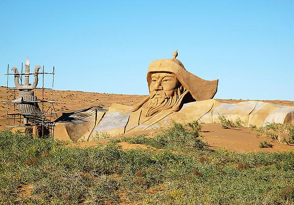 蔑儿吉角·纳牙阿