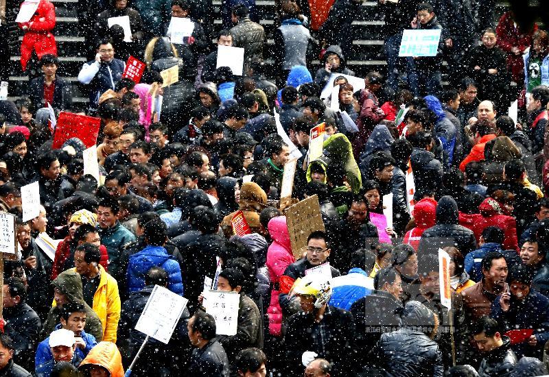  p>当某个劳动市场只有一个企业时,这个企业就是劳动力市场的买方垄断