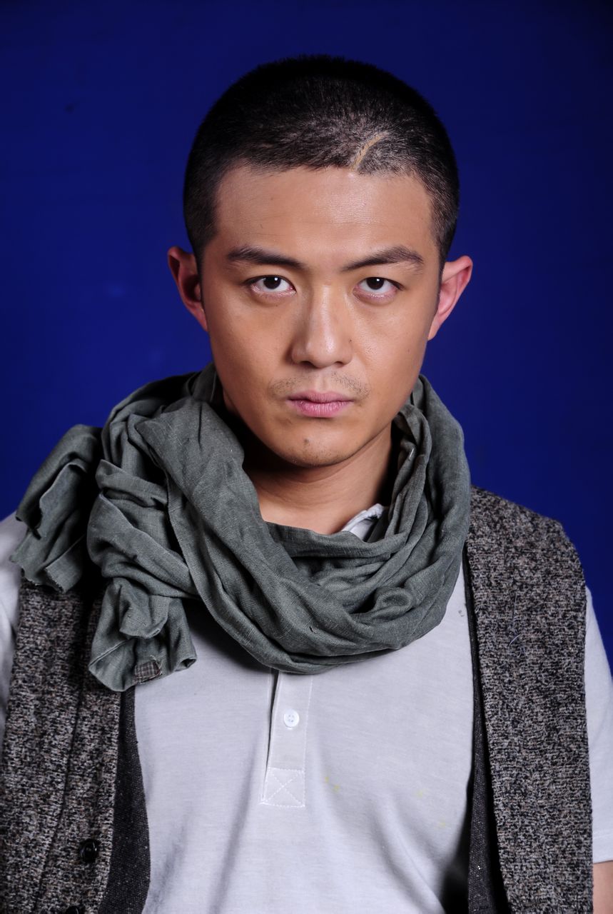  p>《一代枭雄》改编自陕西作家 a target="_blank" href="/item/叶广