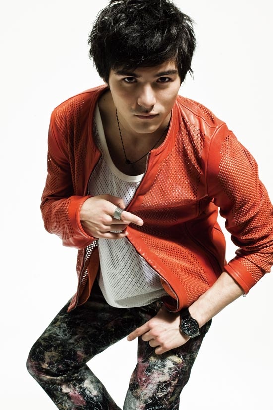  p>凤小岳(rhydian vaughan),1988年3月10日出生,华语影视男演员,模特