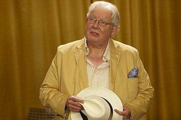  p>理查德·格雷弗斯(richard griffiths, 1947年7月31日～2013年3月