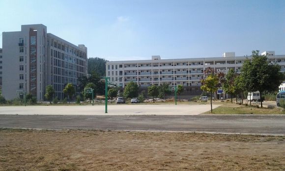 毕节市实验学校
