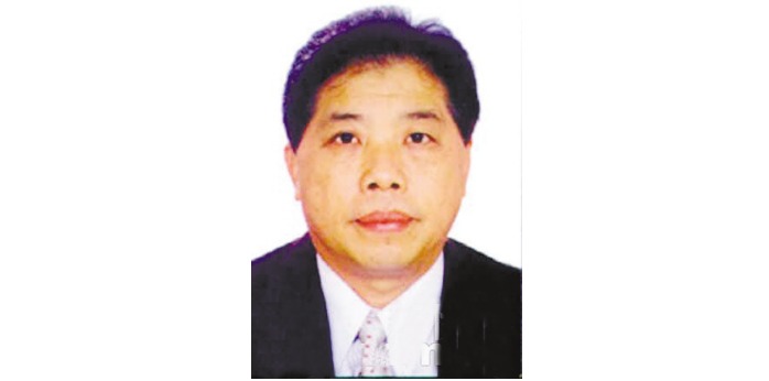 黄平方曾先后任高要市副市长,市长,市委书记,肇庆市委副书记,政法委
