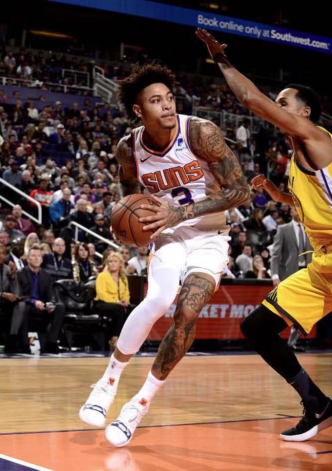  p data-id="gnfyand6iv">小凯利·乌布雷(kelly oubre jr.