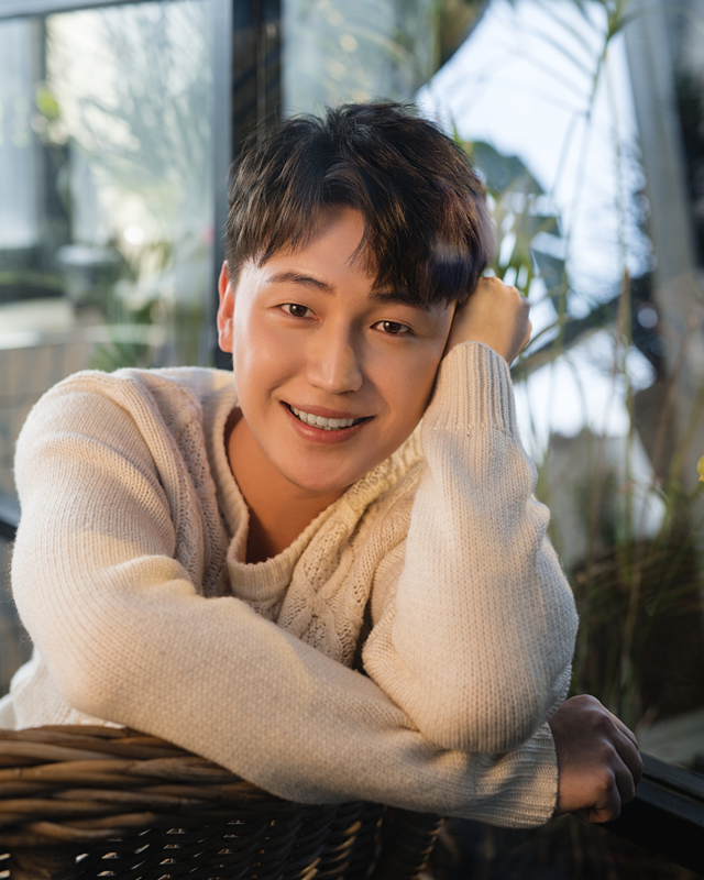 6nmqv">张凯淳,1994年7月31日出生于黑龙江省佳木斯市,中国内地男演员