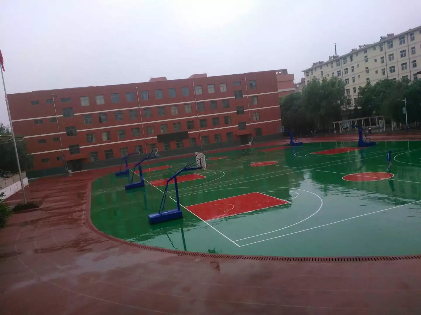  p> a target="_blank" href="/item/陇东学院附属中学/8340153" data