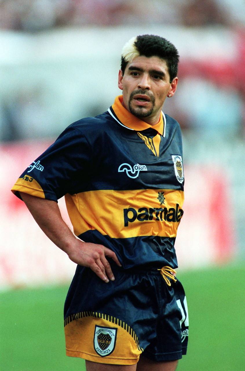  p>迭戈·阿曼多·马拉多纳 i>(diego armando maradona,1960年10月30