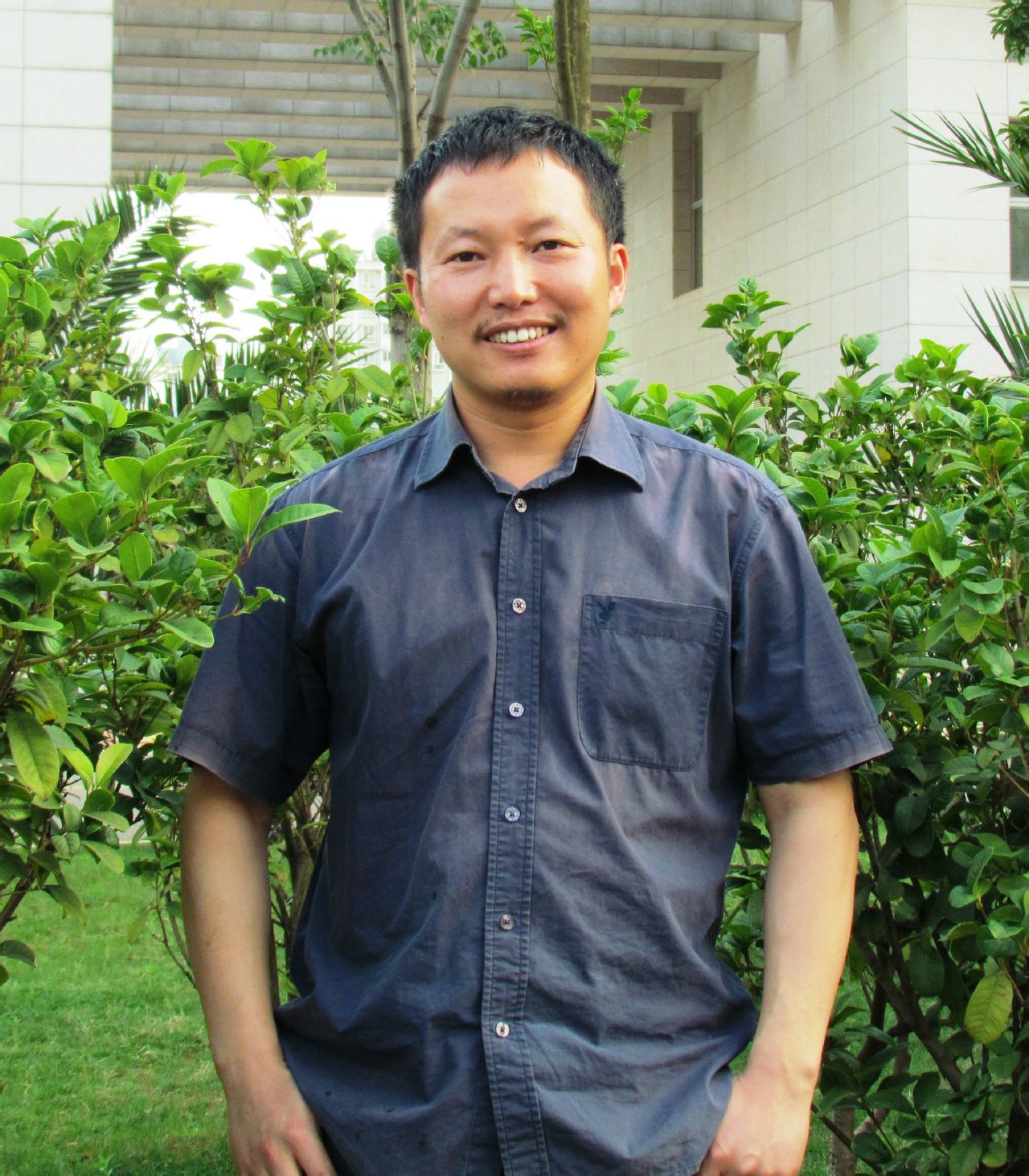 赵明