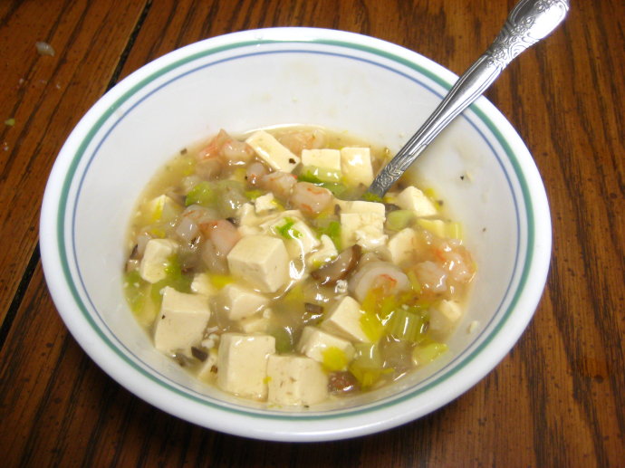  p>虾仁豆腐羹是一道美食,主要材料有虾,嫩豆腐, a target="_blank"