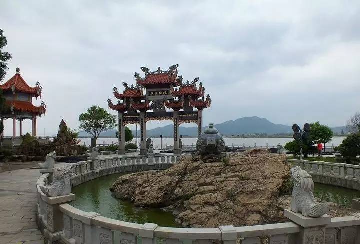  p data-id="gnyxoz4g2b">琯头镇,隶属福建省福州市连江县,地处 a