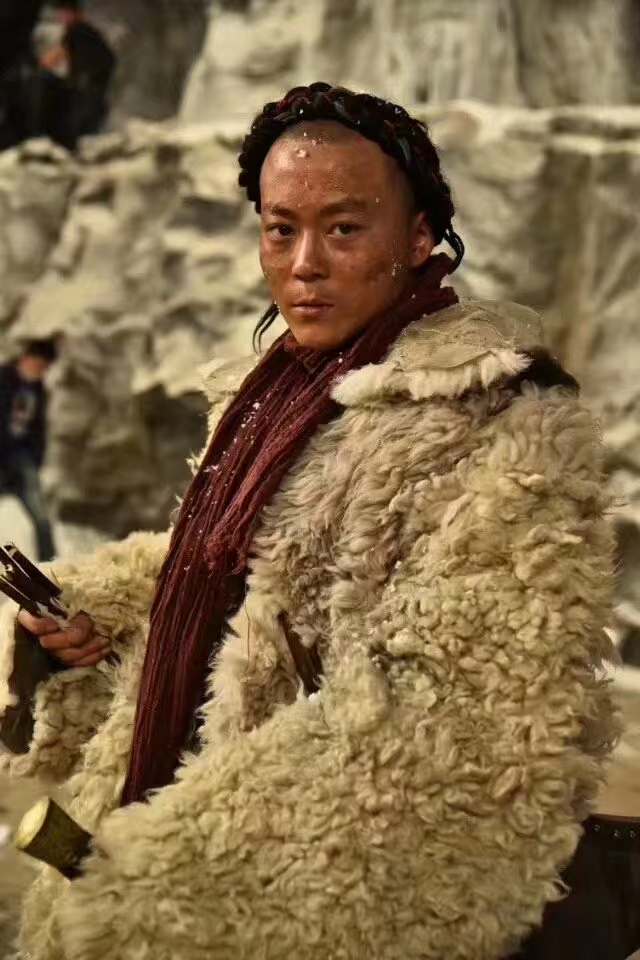 gnbba5z9a0">王铁军,男,1993年生于河北邯郸,毕业于上海戏剧学院,演员