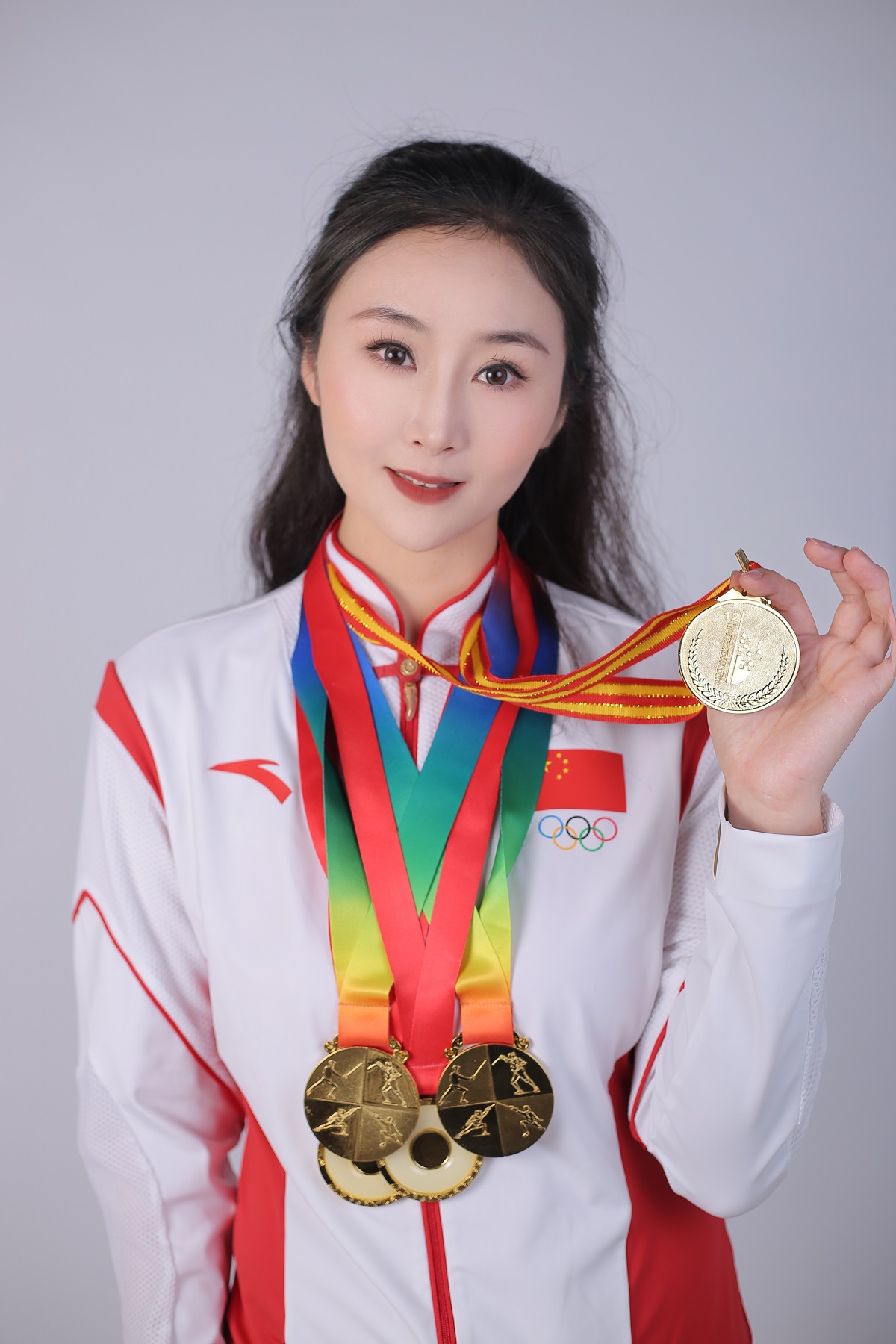 尹旭