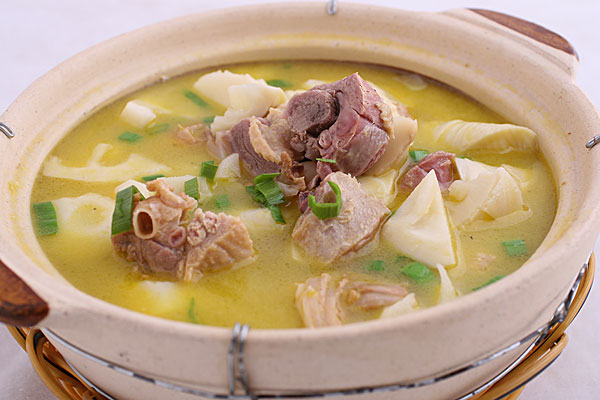 冬笋炖鸭子