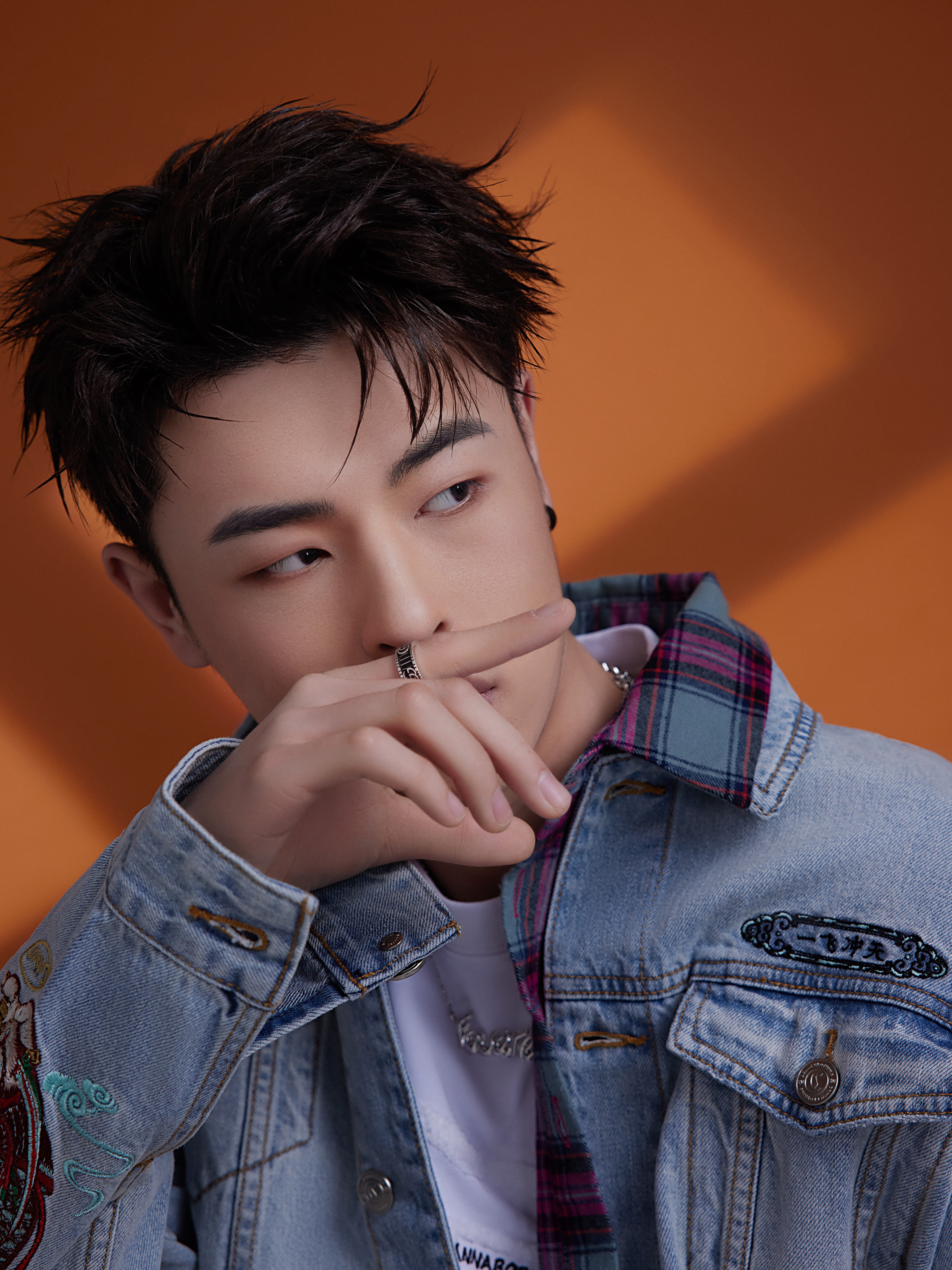 lambert,男,出生于江苏省 a target="_blank" href="/item/南通市