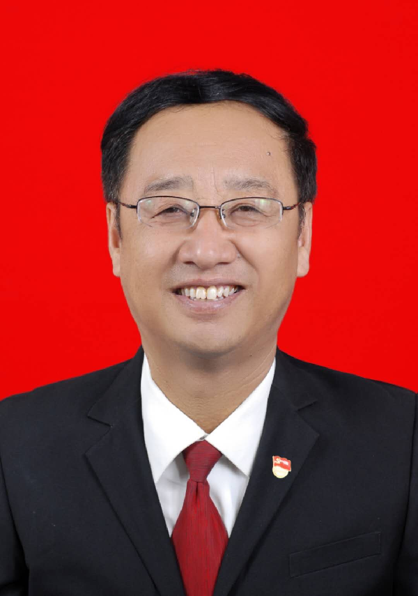 李明