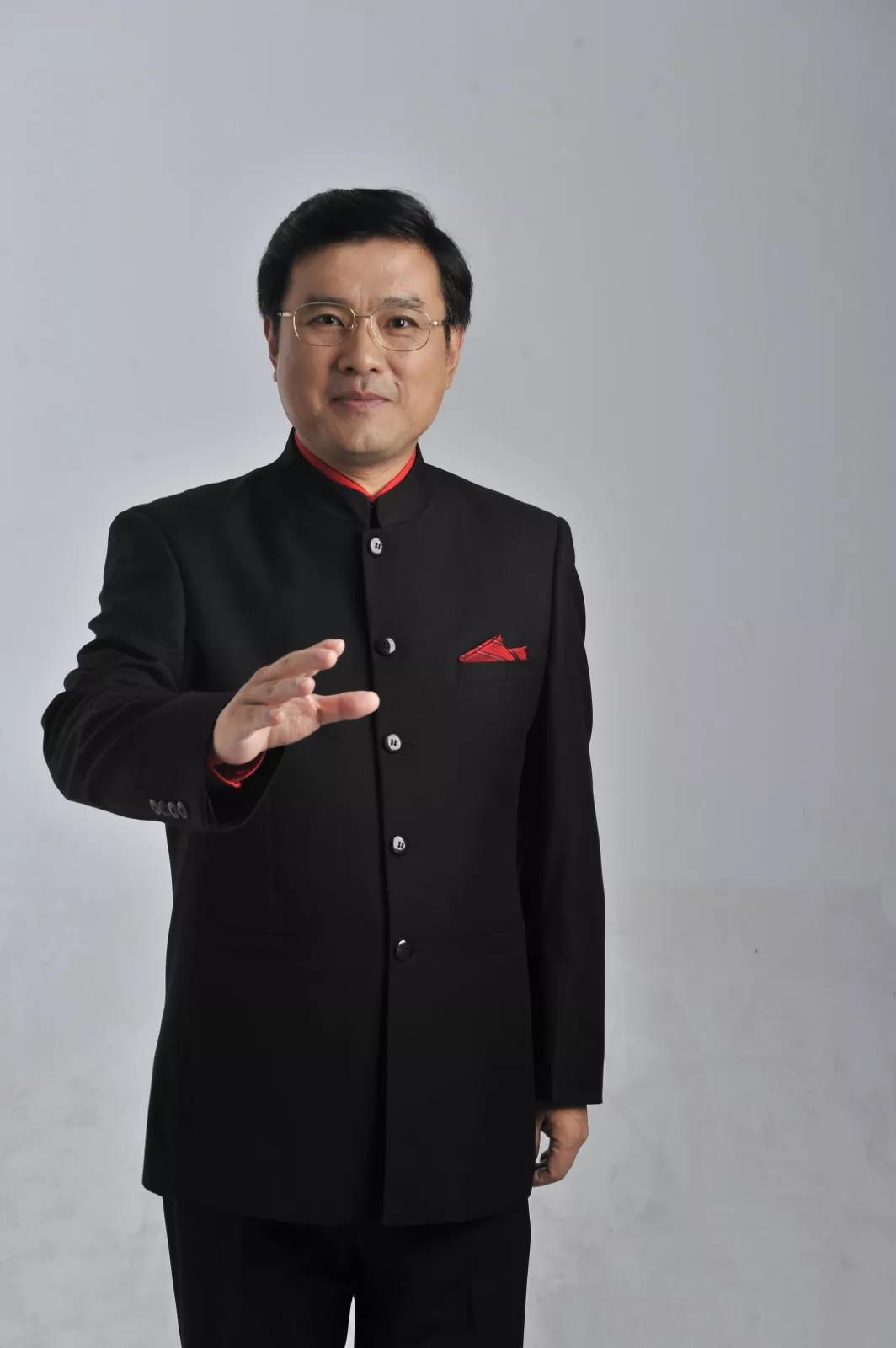 杨波