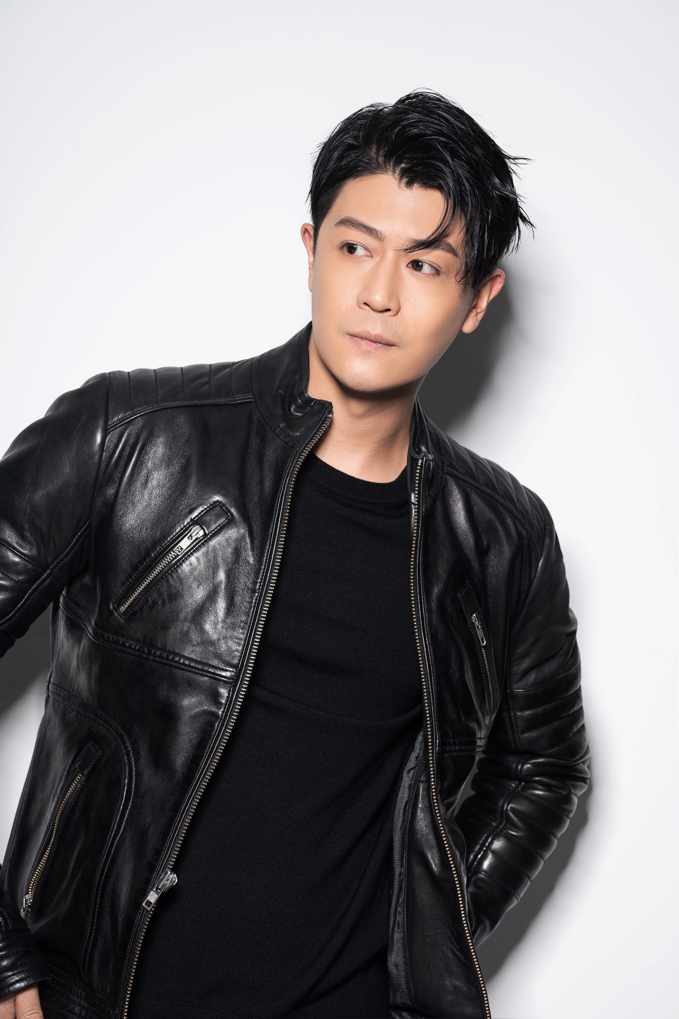  p>张朋,1986年6月27日出生于河北石家庄,中国大陆男演员,主持人,毕业