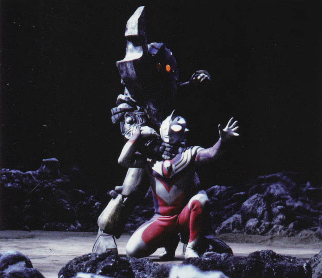 哥布纽,是日本特摄剧《 a target="_blank" href="/item/迪迦奥特曼