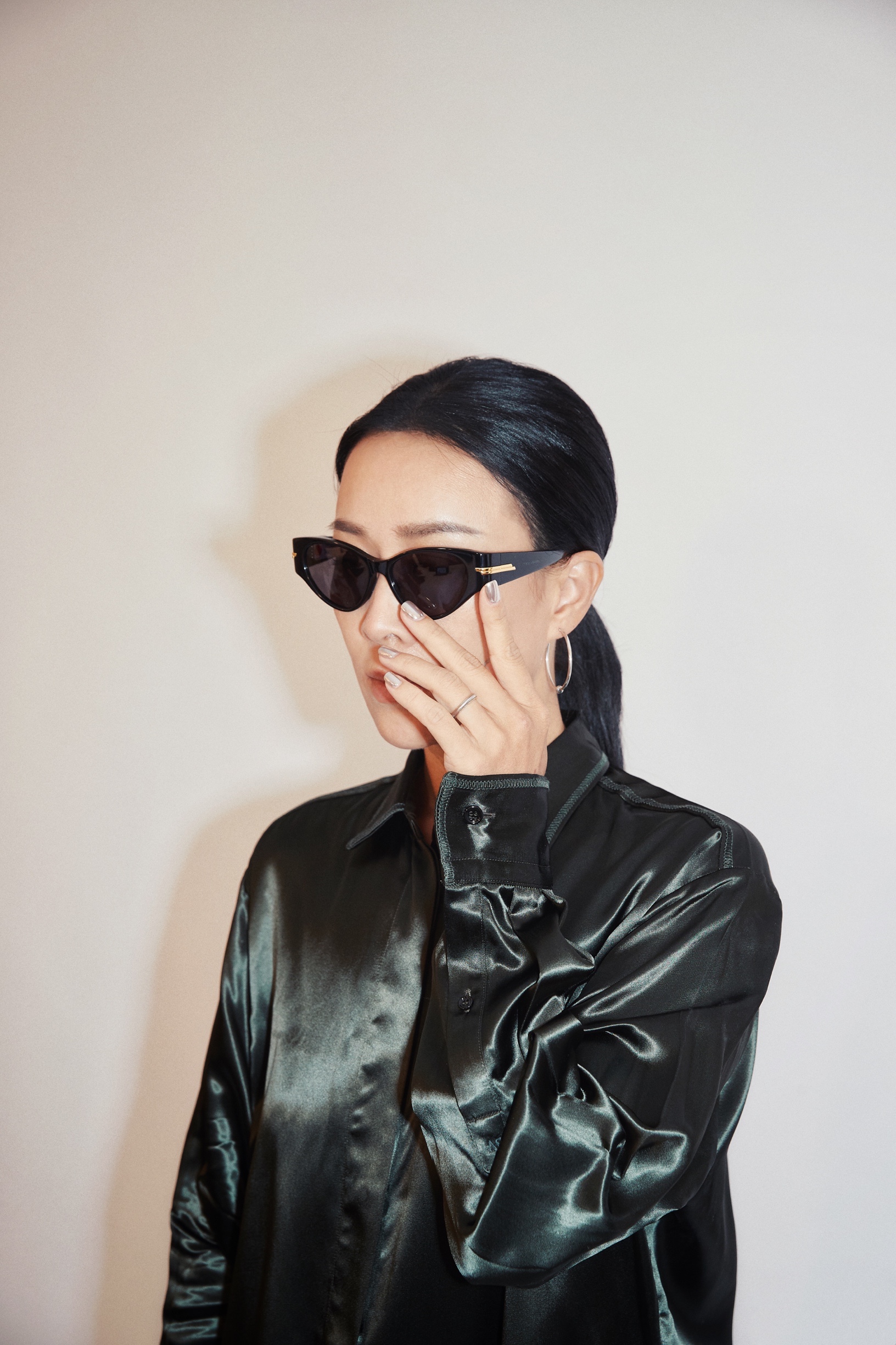 1967年11月27日出生于辽宁省沈阳市沈河区,华语流行乐女歌手,影视演员