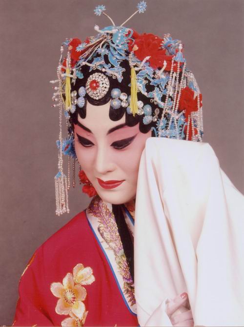 张火丁