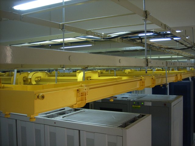  p data-id="gnb0611lwu">光纤走线槽道,又名光纤槽道,尾纤槽,是通过 