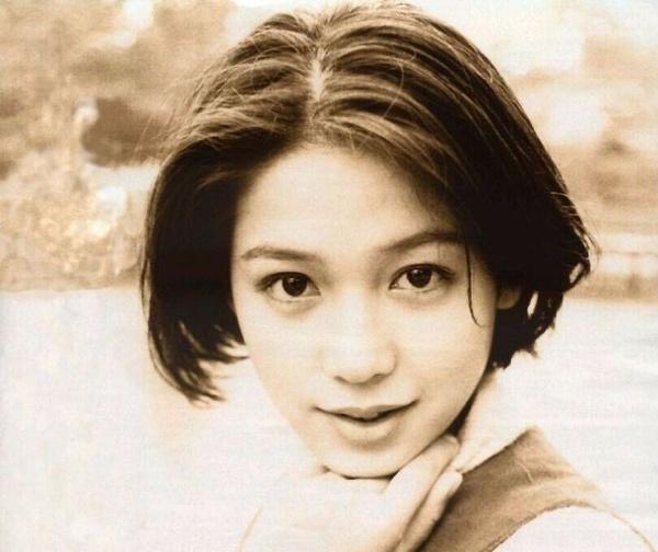 ゆり子(菱美百合子/菱见百合子,1947年6月10日-),日本女演员