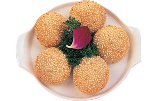 北方地区称麻团,福建地区称炸枣,四川地区称 a target="_blank" href=